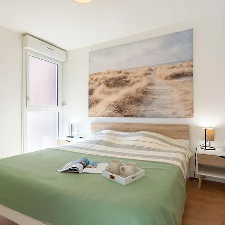 Marines-5 By Interhome *