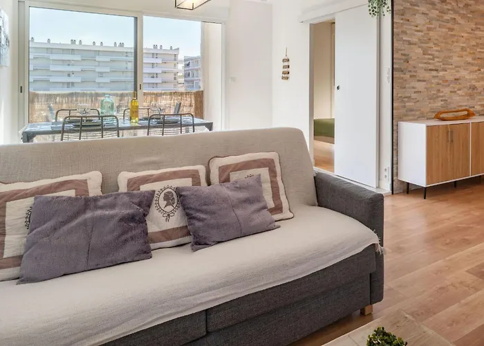 Marines-5 By Interhome